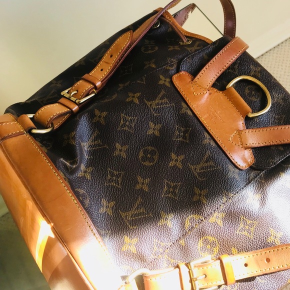♥️SOLD♥️ Louis Vuitton Montsouris MM Backpack - Picture 3 of 8